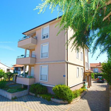 Apartments Majda 1932 Фажана Экстерьер фото